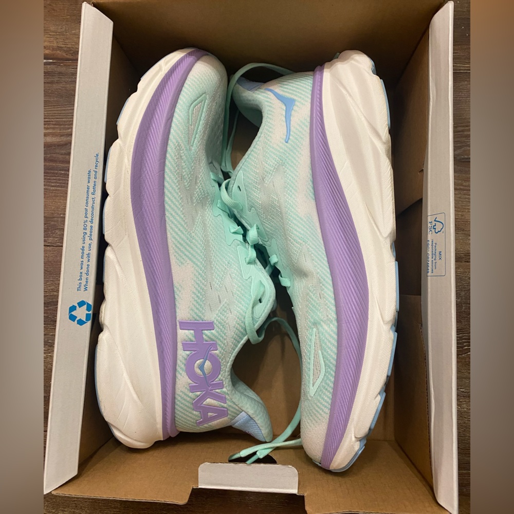 Hoka Clifton 9 (Colors: Sunlit Ocean / Lilac Mist)